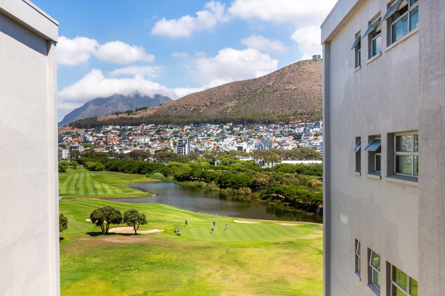 2 Bedroom Property for Sale in Mouille Point Western Cape